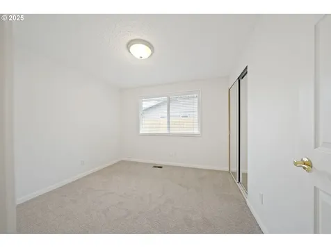 15920 SW Stratford Loop Portland OR 97224
