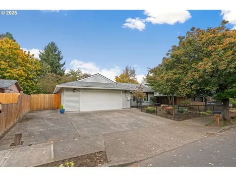 15920 SW Stratford Loop Portland OR 97224