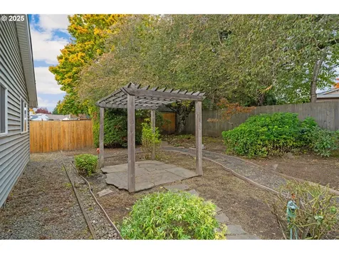 15920 SW Stratford Loop Portland OR 97224