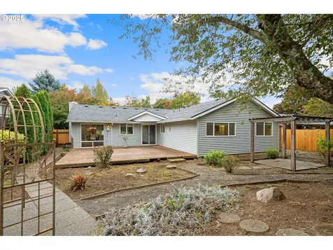 15920 SW Stratford Loop Portland OR 97224