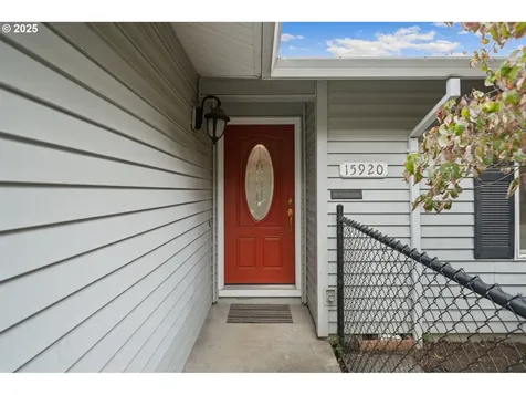 15920 SW Stratford Loop Portland OR 97224