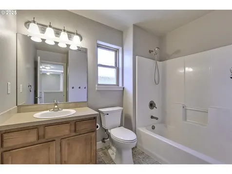 1260 Hartford Drive Forest Grove OR 97116