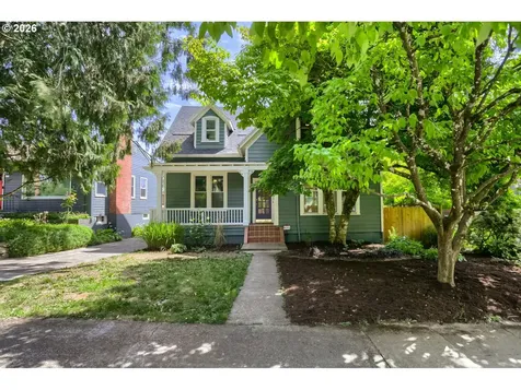 904 SE 70th Avenue Portland OR 97215