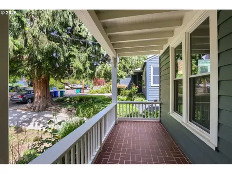 904 SE 70th Avenue Portland OR 97215