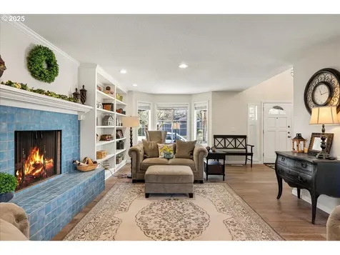 5085 SW Greenwood Circle Tualatin OR 97062