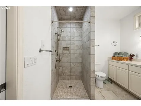 5085 SW Greenwood Circle Tualatin OR 97062