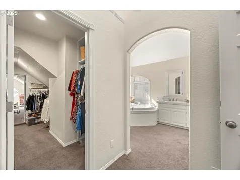 5085 SW Greenwood Circle Tualatin OR 97062