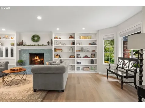5085 SW Greenwood Circle Tualatin OR 97062