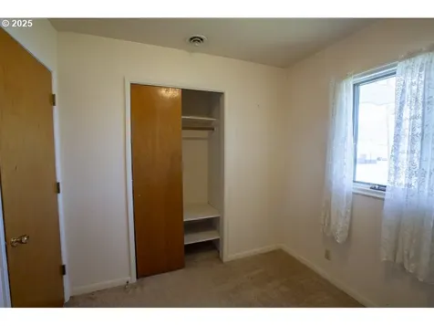 807 NW 1st Street Enterprise OR 97828