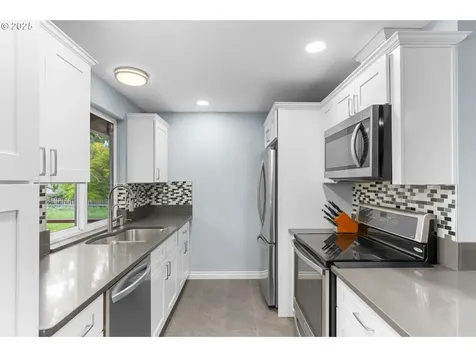 17954 NW Andria Avenue Portland OR 97229