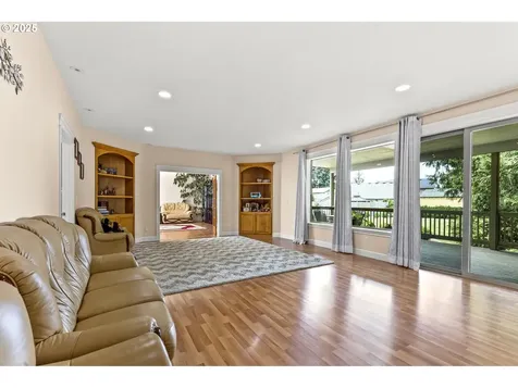 12416 NE 39th Street Vancouver WA 98682