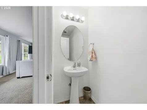 1257 Cloverdale Road Kalama WA 98625