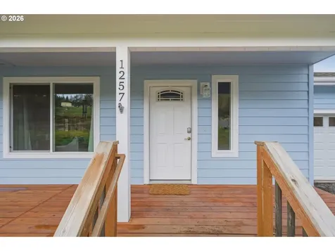 1257 Cloverdale Road Kalama WA 98625