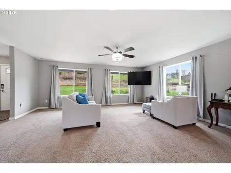 1257 Cloverdale Road Kalama WA 98625