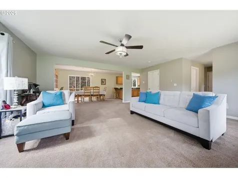 1257 Cloverdale Road Kalama WA 98625