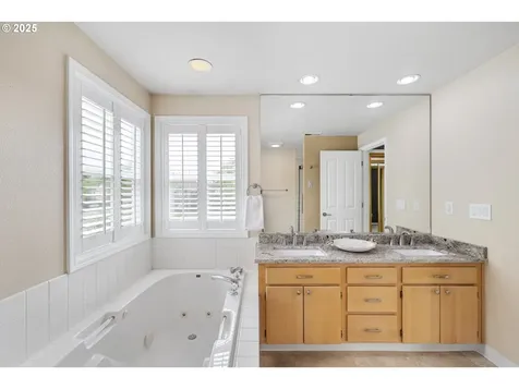 17311 SE 30th Street Vancouver WA 98683