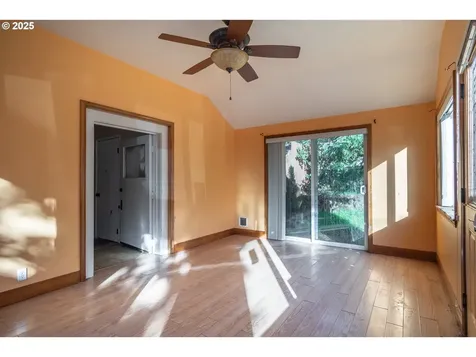 839 Union Gap Loop Road Oakland OR 97462