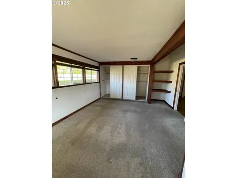 460 N 20th Street Reedsport OR 97467