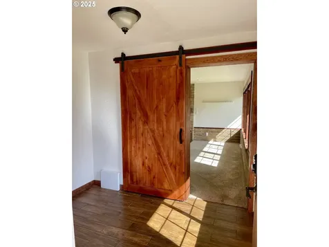 460 N 20th Street Reedsport OR 97467