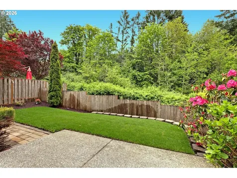 9386 NW Harvest Hill Drive Portland OR 97229
