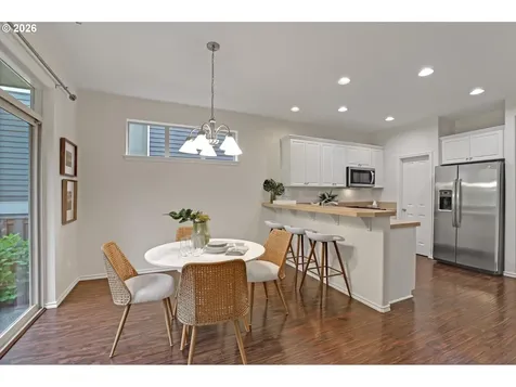 9386 NW Harvest Hill Drive Portland OR 97229