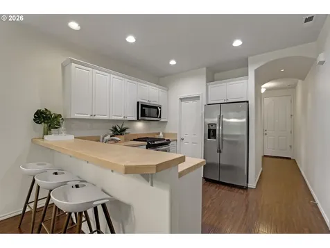 9386 NW Harvest Hill Drive Portland OR 97229