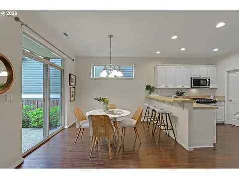 9386 NW Harvest Hill Drive Portland OR 97229