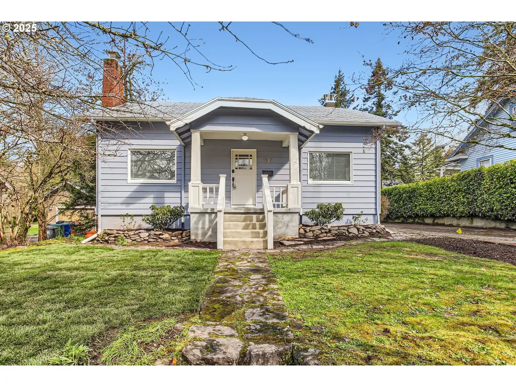 2827 SW Custer Street Portland OR 97219