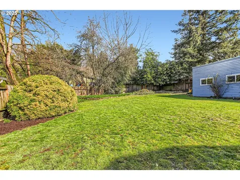 2827 SW Custer Street Portland OR 97219
