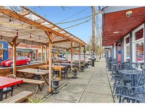 2827 SW Custer Street Portland OR 97219