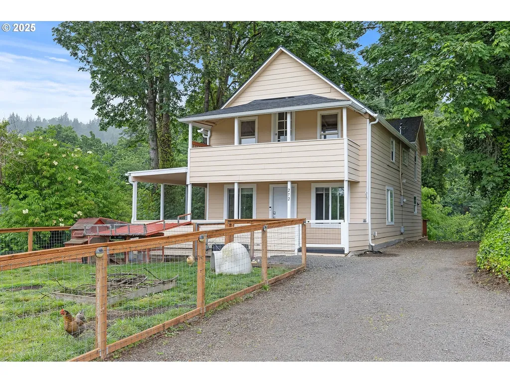 272 Military Road Kalama WA 98625