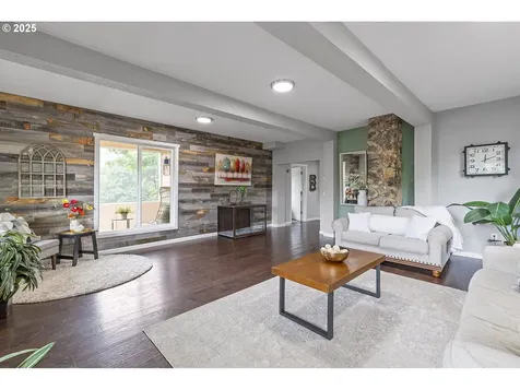 272 Military Road Kalama WA 98625