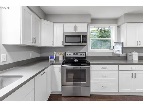 272 Military Road Kalama WA 98625