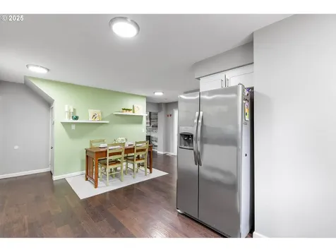 272 Military Road Kalama WA 98625