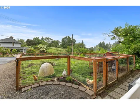 272 Military Road Kalama WA 98625