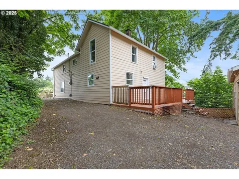 272 Military Road Kalama WA 98625