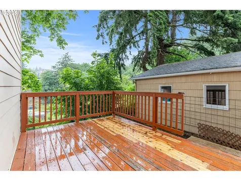 272 Military Road Kalama WA 98625