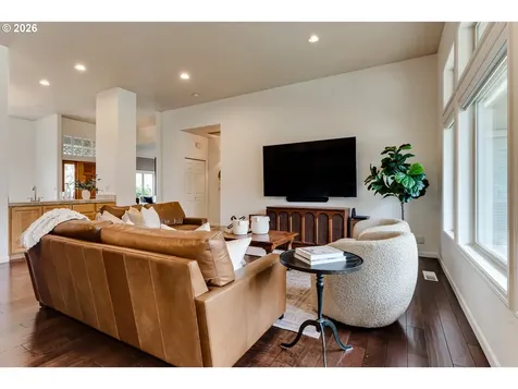 3247 Lakeside Drive Eugene OR 97401