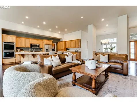 3247 Lakeside Drive Eugene OR 97401
