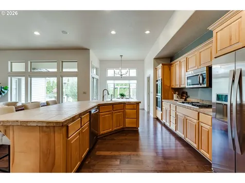 3247 Lakeside Drive Eugene OR 97401