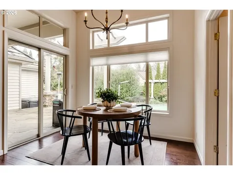 3247 Lakeside Drive Eugene OR 97401