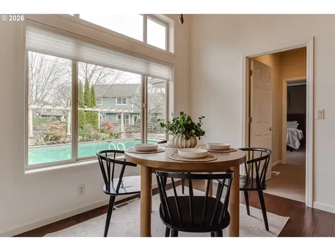 3247 Lakeside Drive Eugene OR 97401