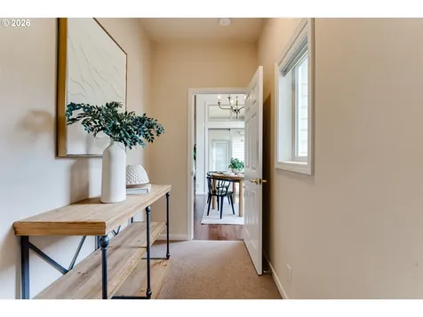 3247 Lakeside Drive Eugene OR 97401