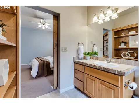 3247 Lakeside Drive Eugene OR 97401