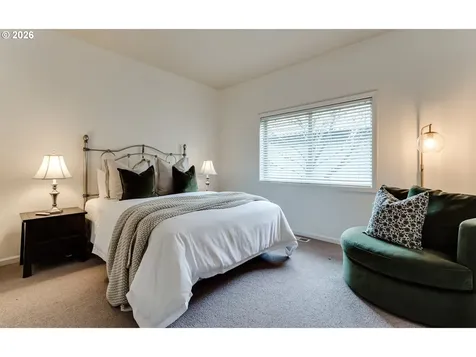 3247 Lakeside Drive Eugene OR 97401
