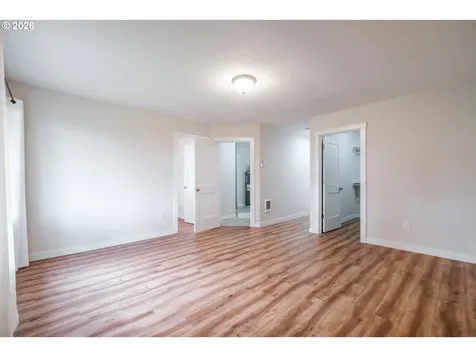 10471 Wagon Road NE Mt. Angel OR 97362