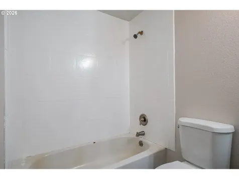 10471 Wagon Road NE Mt. Angel OR 97362
