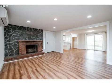 10471 Wagon Road NE Mt. Angel OR 97362