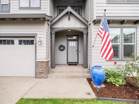 38432 Maple Street Sandy OR 97055