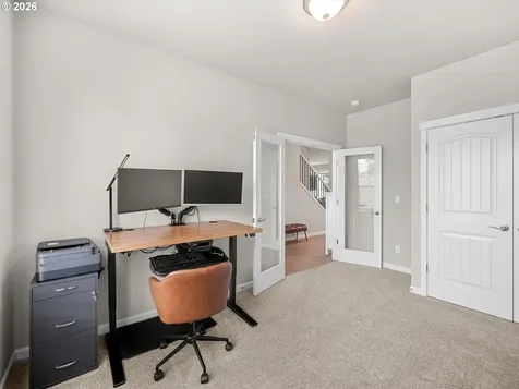 38432 Maple Street Sandy OR 97055